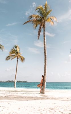 Изображение №3 2630x3288 «Девушка на пляже, Багамы» из коллекции «Пляж»