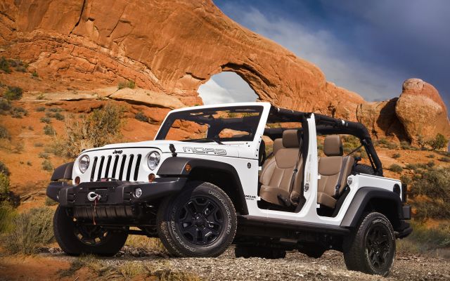 Изображение №8 3000x1814 «Белый Jeep Wrangler Moab в пустыне» из коллекции «Джип (Jeep)»