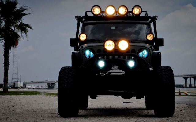 Изображение №25 1920x1080 «Джип со светящимися фарами» из коллекции «Джип (Jeep)»