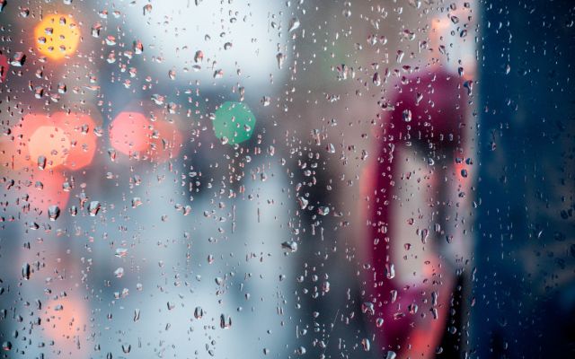 Изображение №14 2048x1371 «Капли на стекле в городе» из коллекции «Дождь»